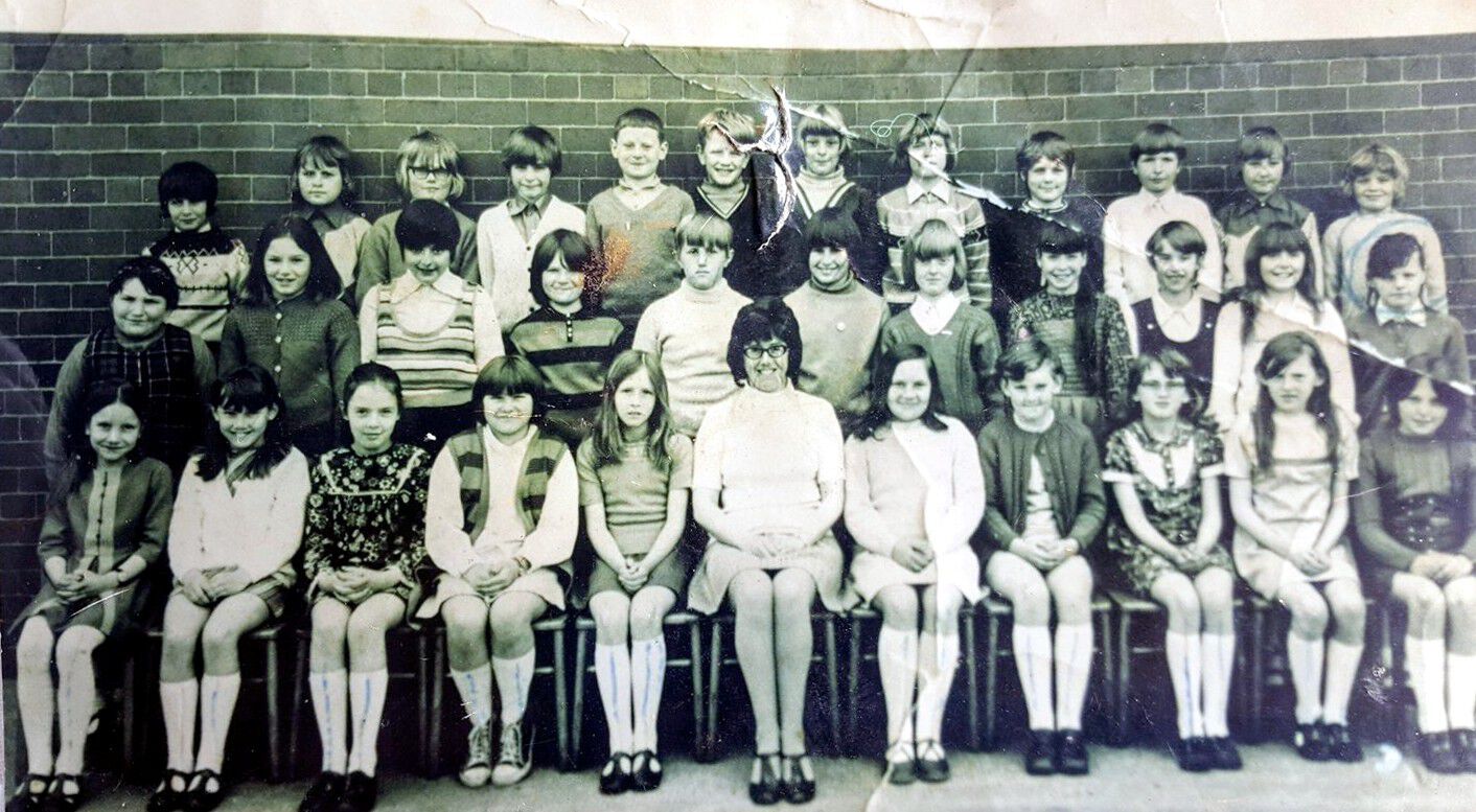 1974 primary school.jpg