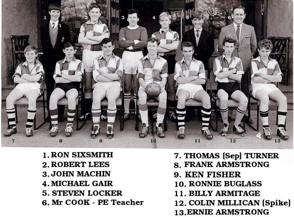 Football Seniors 1963-64 season named.jpg